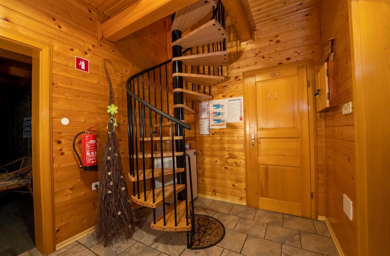 Korosec Apartments And Wellness Centre Мозирє Екстер'єр фото