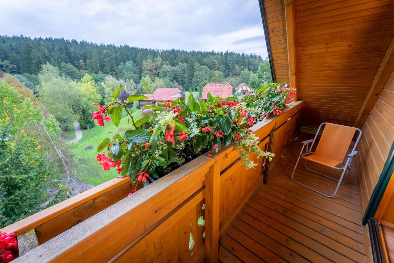 Korosec Apartments And Wellness Centre Мозирє Екстер'єр фото